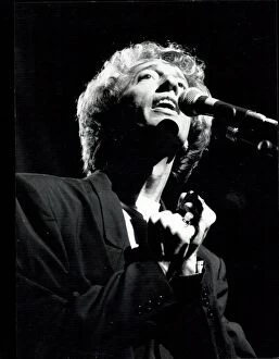 Robin Gibb of the Bee Gees, in concert at the Birmingham NEC. 22 / 6 / 1989