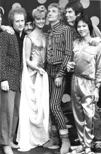 00054 Gallery: Rod Stewart and the boys got together to promote the new album Foolish Behaviour