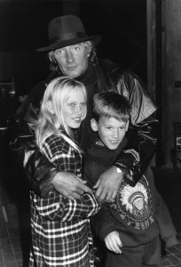 Images Dated 18th December 1989: Rod Stewart with Daughter Kimberley Stewart 10 and son Sean Stewart 9 Their mum Alana