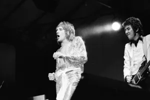 Rod Stewart (left) and bass player Ronnie Lane. The Faces featuring Rod Stewart (left) and bass player Ronnie Lane. The Faces featuring