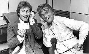 Television Presenter Gallery: Roddy Llewellyn and Pete Murray in radio studio - June 1978 28 / 06 / 1978