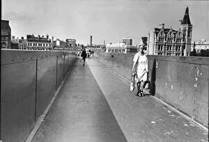 Images Dated 12th October 1981: Roe Street, Walkway, Sky Bridge, Liverpool, Merseyside, England