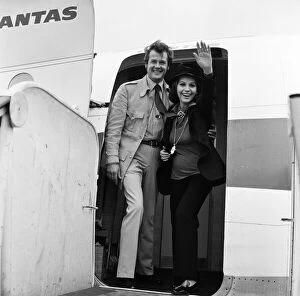 Images Dated 5th February 1972: Roger Moore and his wife Luisa departing LAP for Tahiti where they will spend a holiday
