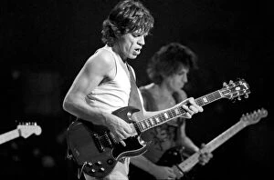 Images Dated 27th May 1982: Rolling Stones in Concert: The Rolling Stones back on the road for the first concert of