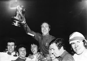 00243 Gallery: Ron Harris of Chelsea holds up the cup at Old Trafford 1970 after Chelsea had beaten