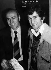 Ron Saunders football manager of Aston Villa signs new player Dennis Mortimer Ron Saunders football manager of Aston Villa signs new player Dennis Mortimer
