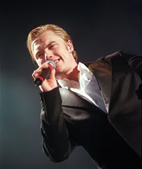 Ronan Keating singing during concert in Glasgow December 1999 Ronan Keating singing during concert in Glasgow December 1999