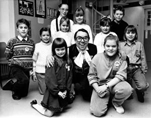 Images Dated 2nd January 1990: Ronnie Corbett, who was starring in pantomine in Newcastle