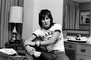 Ronnie Wood, guitarist with Rod Stewart and The Faces. March 1975 75-01012-021 Ronnie Wood, guitarist with Rod Stewart and The Faces. March 1975 75-01012-021