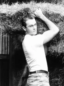 Ross Kemp actor 22 on the set of TV programme Emmerdale Farm November 1986 Ross Kemp actor 22 on the set of TV programme Emmerdale Farm November 1986