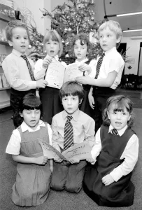 Back row l-r Shaun Para (5), Gemma Glanville (5), Kate Hurst (5) and Jason Owen (5) Back row l-r Shaun Para (5), Gemma Glanville (5), Kate Hurst (5) and Jason Owen (5)