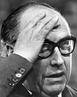 Roy Jenkins feeling the strain at press conference - February 1982 15/02/1982 Roy Jenkins feeling the strain at press conference - February 1982 15/02/1982