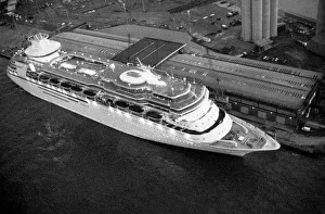 Royal Caribbean Cruise Line's M/S Monarch of the Seas at Southampton Royal Caribbean Cruise Line's M/S Monarch of the Seas at Southampton