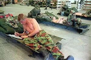 Images Dated 1st October 1990: Royal Engineers Gulf War 1990 A member of the Royal Engineers write a letter home