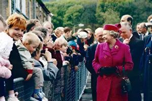 Images Dated 9th May 1997: Royal visit, Queen Elizabeth II visiting Wales. 9th May 1997