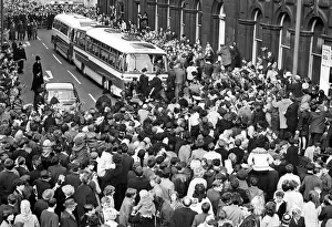 Rugby League Club return from Wembley with the Cup. Skipper Eric Ashton holds the cup Rugby League Club return from Wembley with the Cup. Skipper Eric Ashton holds the cup