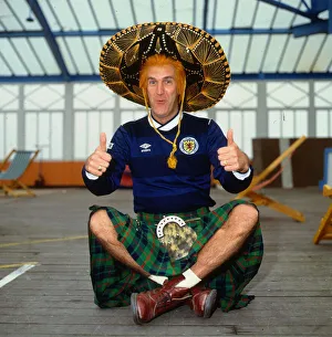 Russ Abbot comedian May 1986 wearing Scotland football top sombrero thumbs up Russ Abbot comedian May 1986 wearing Scotland football top sombrero thumbs up