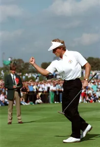 Images Dated 24th September 1989: The Ryder Cup September 1989 Johnny Walker Ryder Cup 1989 Golf at The Belfry