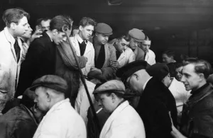 Sale day at the East Yorkshire Joint Livestock and Dairy show. 6th April 1955 Sale day at the East Yorkshire Joint Livestock and Dairy show. 6th April 1955