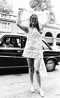 Sally Jane Spencer actress at Royal Ascot in 1967 Psychedelic minidress Sally Jane Spencer actress at Royal Ascot in 1967 Psychedelic minidress