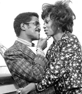 Images Dated 11th September 1972: Sammy Davis Jnr with his wife Alto Vise on their way to start their honeymoon