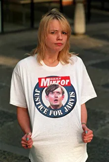 Sara Cox TV presenter of The Girlie Show wearing a Daily Mirror Justice For Jarvis T Sara Cox TV presenter of The Girlie Show wearing a Daily Mirror Justice For Jarvis T