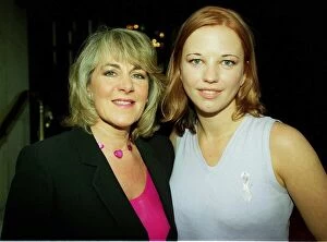 Images Dated 14th September 1999: Sara Cox TV Presenter Radio DJ in London September 1999 Pictured with Nina Myskow