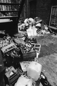 Images Dated 4th December 1970: The scene at the back of the restaurant 'Melita'in the Kings Road, London