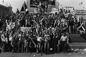Images Dated 4th June 1977: Scottish football fans in Trafalgar Square, June 1977