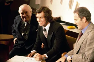 Scottish forward Joe Jordan swith manager Dave Sexton (right Scottish forward Joe Jordan swith manager Dave Sexton (right
