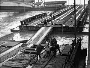 00611 Gallery: Seacombe Ferry Terminal. The floating roadway after two sections were torn away by a gale