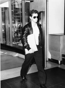 Sean Penn Actor arriving at Heathrow - June 1987 DBase MSI Sean Penn Actor arriving at Heathrow - June 1987 DBase MSI
