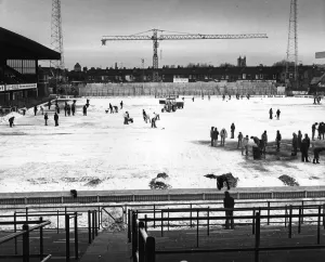 SENTINEL ARCHIVE SCAN - Heavy Snow / weather - SENTINEL ARCHIVE 3rd FEB 1979 - Volunteers SENTINEL ARCHIVE SCAN - Heavy Snow / weather - SENTINEL ARCHIVE 3rd FEB 1979 - Volunteers