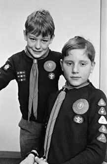 Images Dated 21st February 1991: Two Shelley cubs have received gold arrow awards. Matthew Hall (right); 11