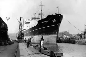 00093 Gallery: The ship Innesmoor returning back to her birthplace, Hawthorn Leslie'