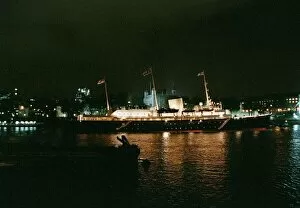 Images Dated 18th November 1997: Ships Royal Yacht Britannia moored at Tower Bridge in London November 1997