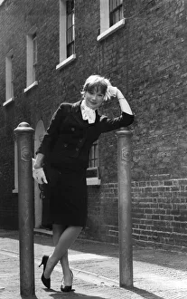 01429 Gallery: Shirley MacLaine photocall in London 1958