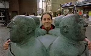 Images Dated 8th July 1997: Shona Kinloch with her sculpture 4 Twins in Kilmarnock. July 1997