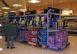 Shops Shopping Sony Hifi Stand in Tesco Nov 1998 Shoppers in Supermarket looking Shops Shopping Sony Hifi Stand in Tesco Nov 1998 Shoppers in Supermarket looking