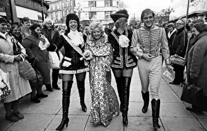 Images Dated 21st December 1981: The sight of Cinderella strolling in Liverpools Church Street warmed the hearts of