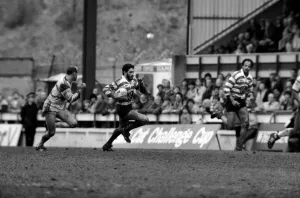 Images Dated 22nd March 1986: Silk Cut Challenge Cup Semi-final at Wigan. Castleford beat Oldham 18-17