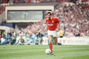 Images Dated 30th April 1989: Simod Cup final at Wembley Stadium. Nottingham Forest defeated Everton 4-3