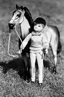 Images Dated 25th March 1982: A Sindy doll with horse. 25th March 1982