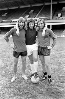 Singer David Essex pictured at Upton Park with footballers Billy Bonds Singer David Essex pictured at Upton Park with footballers Billy Bonds