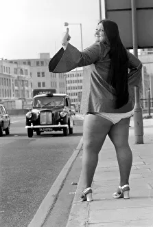 Singer Laura Devon. January 1975 75-00445-002 Singer Laura Devon. January 1975 75-00445-002