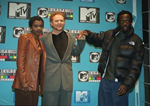 Singer Mick Hucknall Singer with two Members from The Fugees Lauryn Hill Singer Mick Hucknall Singer with two Members from The Fugees Lauryn Hill