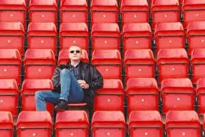 Images Dated 11th July 1996: Singer songwriter John Miles, surveys the scene the day before playing the Gateshead