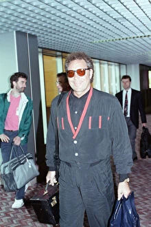 Images Dated 16th May 1992: Singer Tom Jones at Heathrow Airport. 16th May 1992