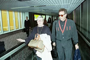 Images Dated 16th May 1992: Singer Tom Jones and his wife Linda at Heathrow Airport. 16th May 1992