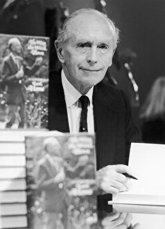 Images Dated 22nd October 1976: Sir Alec Douglas Home seen here at a book signing session in London